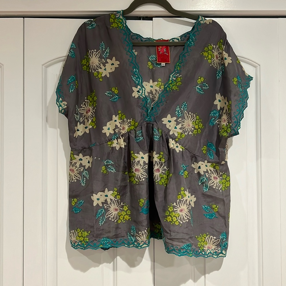 Johnny Was washable silk top in perfect, gently used condition.